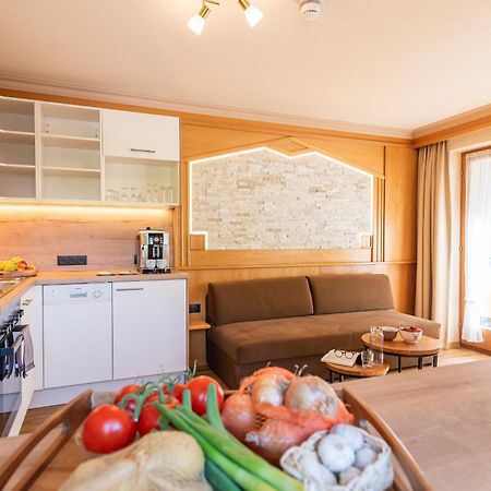 Hotel Garni Apart Tina Ишгль Экстерьер фото