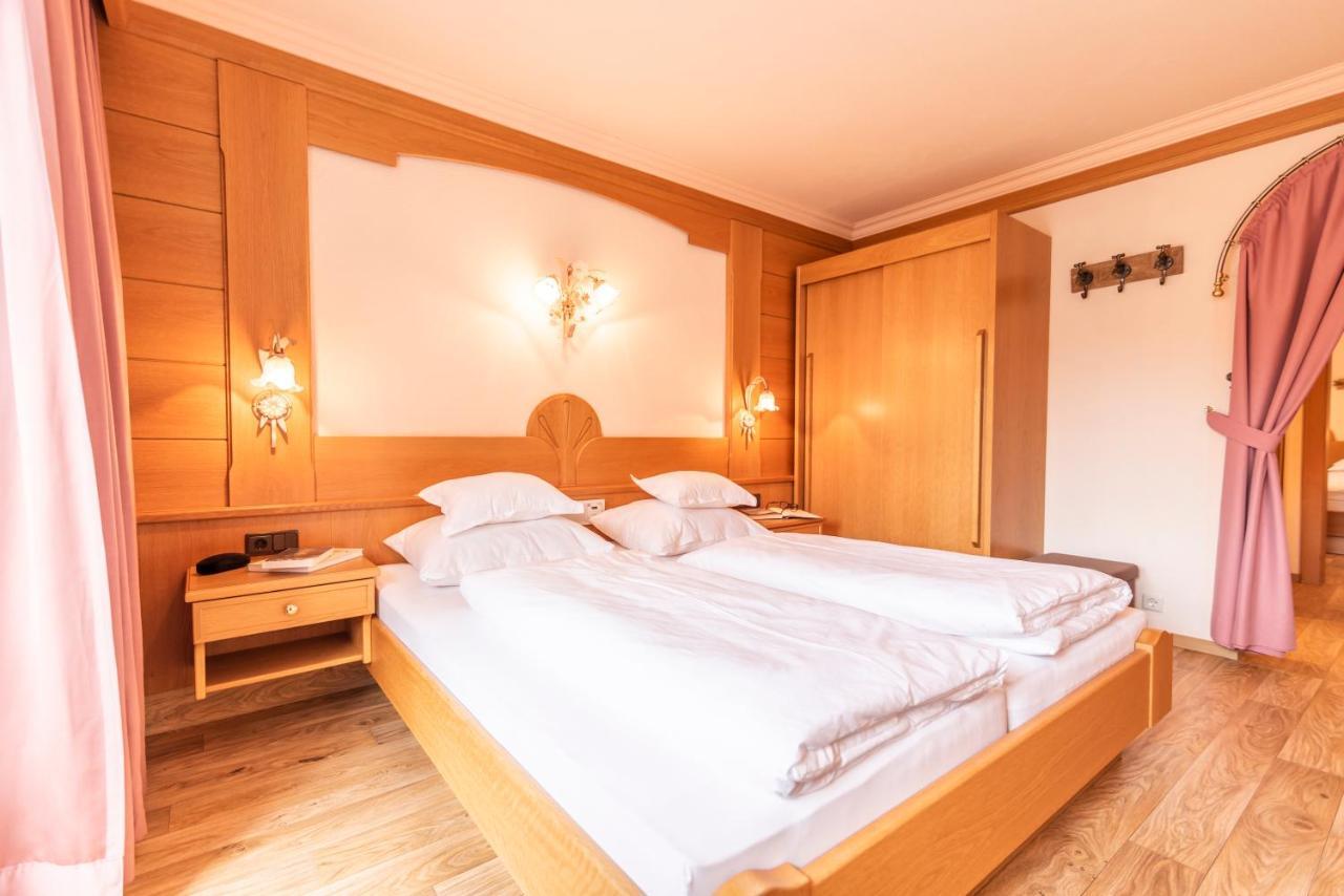 Hotel Garni Apart Tina Ишгль Экстерьер фото
