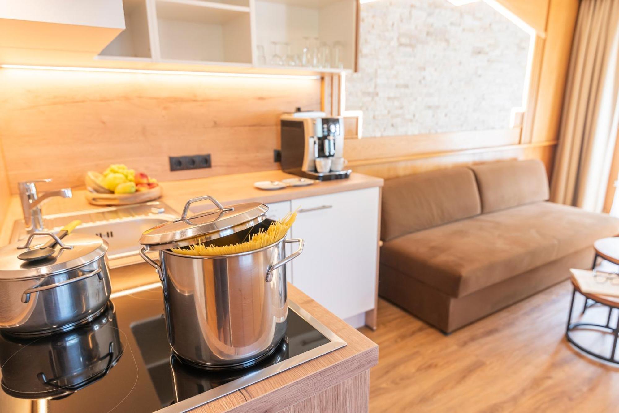 Hotel Garni Apart Tina Ишгль Экстерьер фото