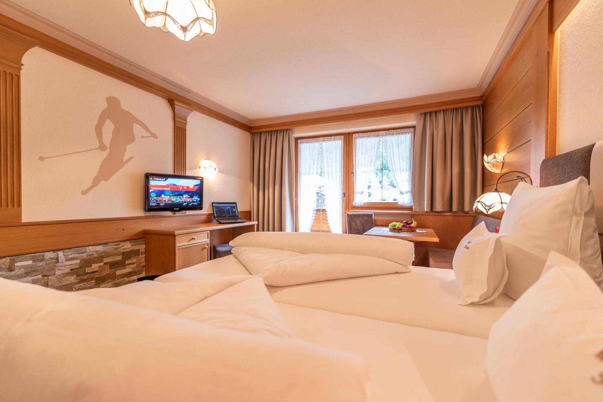 Hotel Garni Apart Tina Ишгль Экстерьер фото